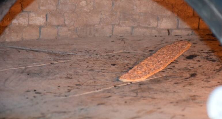 Etli Ekmek Konyali Akevler Izmir